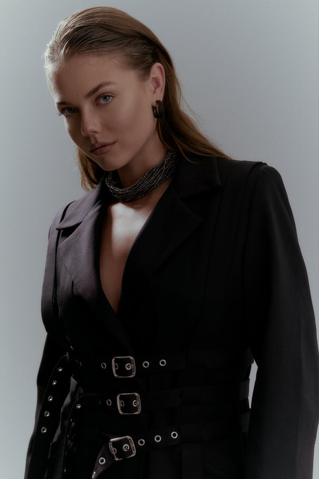 Jacket with bands
