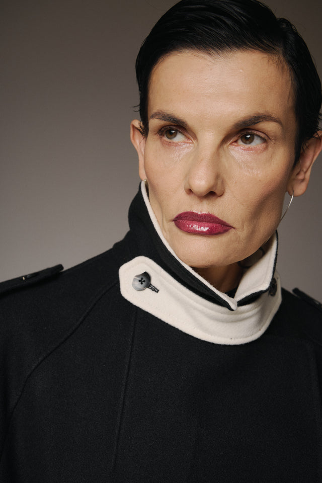 This Maxi Wool Coat black