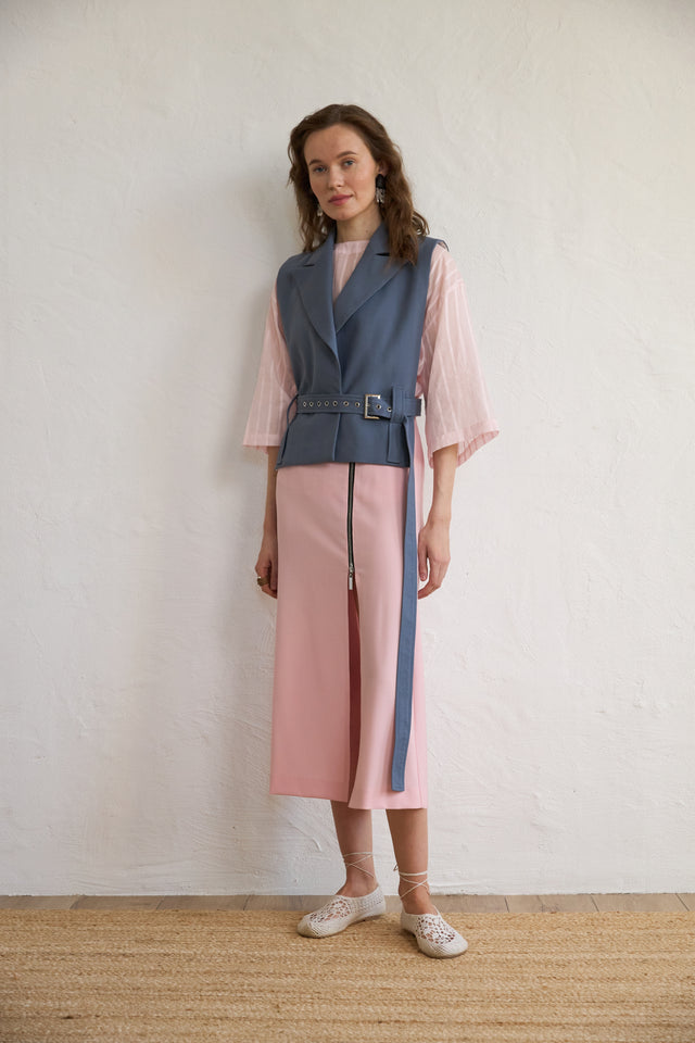 Oversized jacket with zippers