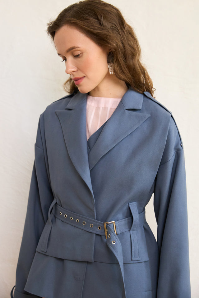 Oversized jacket with zippers