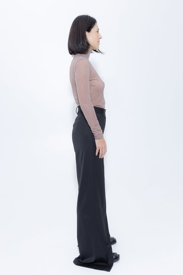 Wide trousers with splits